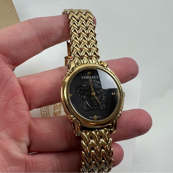 Versace Womens Watch Gold Medusa - Picture 2 of 10
